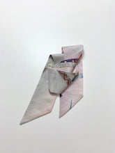 画像をギャラリービューアに読み込む, 組紐に短冊花古典柄模様総地紋