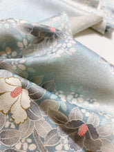 画像をギャラリービューアに読み込む, 椿模様【シュッケニ】