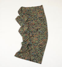 画像をギャラリービューアに読み込む, 扇に草花模様【シュッケニ】