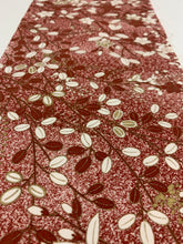 画像をギャラリービューアに読み込む, 枝梅に草花模様に金彩