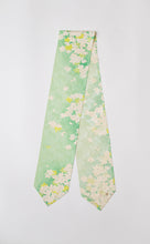 画像をギャラリービューアに読み込む, 【長】総蔦葉地紋に草花模様