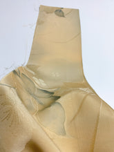 画像をギャラリービューアに読み込む, 総草花地紋に暈し模様