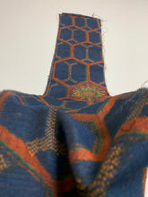 画像をギャラリービューアに読み込む, 亀甲に華紋織り出し十日町紬