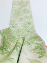 画像をギャラリービューアに読み込む, 草葉模様付け下げ小紋