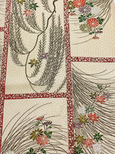 画像をギャラリービューアに読み込む, 菊に枝梅・楓模様【シュッケニ】