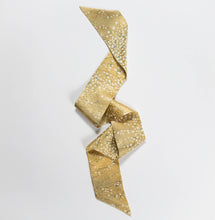 画像をギャラリービューアに読み込む, 芝草に花模様総霧地紋【短】