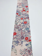 画像をギャラリービューアに読み込む, 水彩風草花模様【ギャザータイプ】