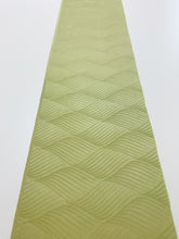 画像をギャラリービューアに読み込む, 波模様織り出し三つ紋色無地紋付き【ギャザータイプ】