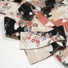 画像をギャラリービューアに読み込む, 御所車に花古典柄模様【シュッケニ】