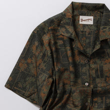 画像をギャラリービューアに読み込む, 色紙に草花模様【M】