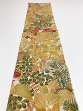 画像をギャラリービューアに読み込む, 秋草模様総芝地紋