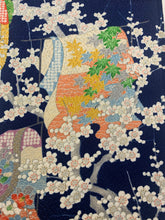 画像をギャラリービューアに読み込む, 誰が袖に草花・枝梅模様【シュッケニ】
