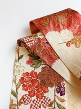 画像をギャラリービューアに読み込む, 唐草地紋にしだれ花模様【短】