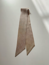 画像をギャラリービューアに読み込む, 松葉青海波模様織出し暈し色無地【短】