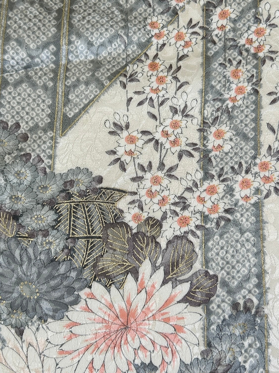 菊尽くし地紋に花籠金彩模様【ティアード】