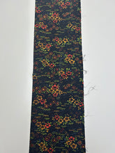 画像をギャラリービューアに読み込む, 椿笹花模様【ブラウス】
