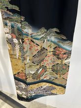 画像をギャラリービューアに読み込む, 花車古典模様【黒留袖】
