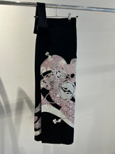 画像をギャラリービューアに読み込む, 銀彩鼓絵模様【黒留袖】
