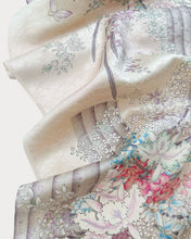 画像をギャラリービューアに読み込む, 地割れ地紋に花絵模様銀彩・金彩【シュッケニ・91㎝丈】
