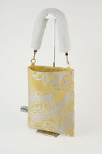 画像をギャラリービューアに読み込む, 【麗寿唐草模様】(れいじゅからくさもよう)
