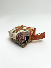 画像をギャラリービューアに読み込む, 七宝地紋に破れ色紙古典柄模様【小】
