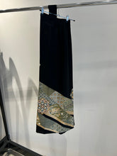 画像をギャラリービューアに読み込む, 更紗絵に金駒縁金彩古典模様【黒留袖】
