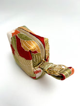 画像をギャラリービューアに読み込む, 抽象梅地紋模様【小】
