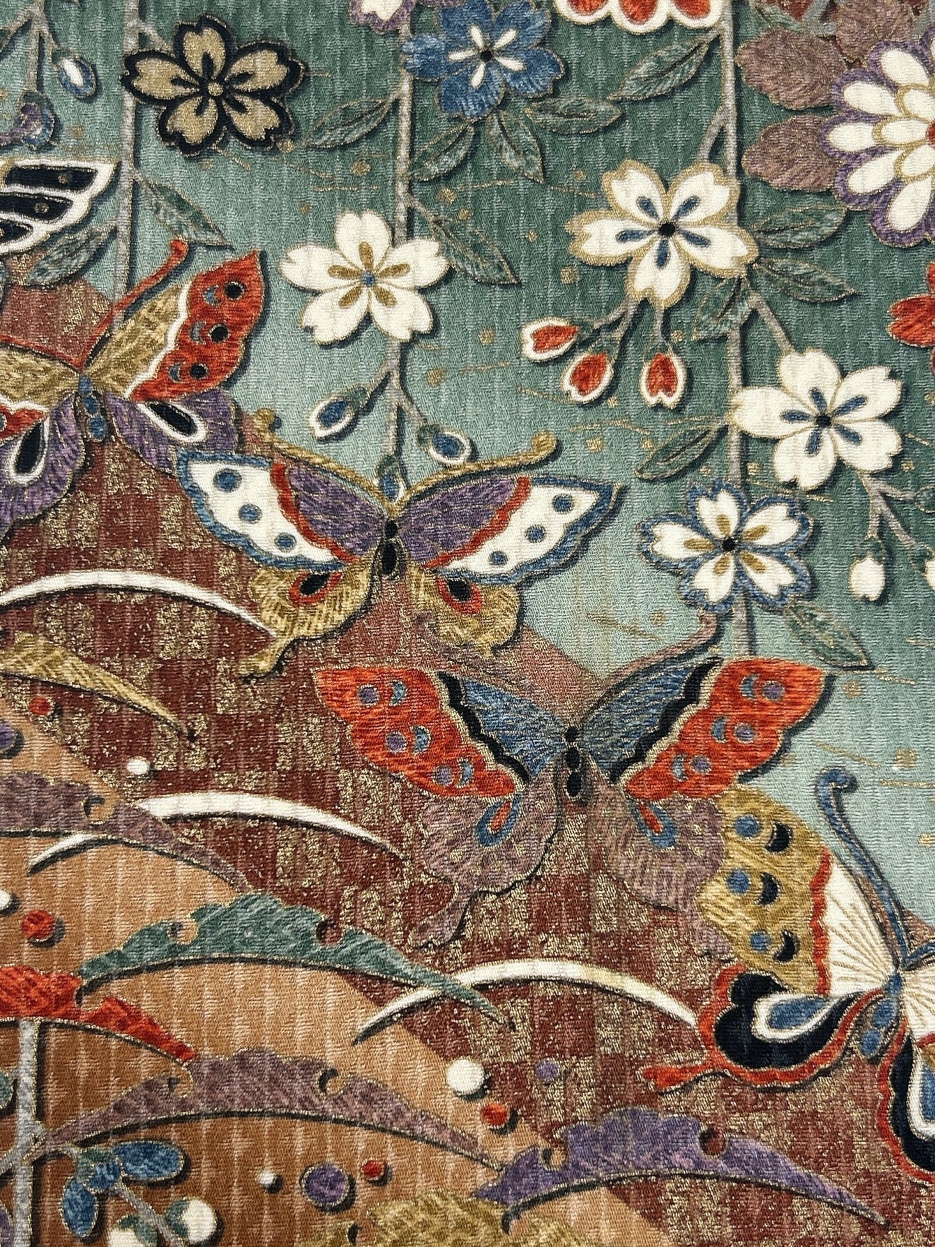 膨れ織り古典花蝶模様【ティアード】