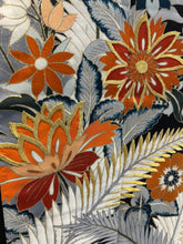 画像をギャラリービューアに読み込む, アンティーク唐草花模様【黒留袖】
