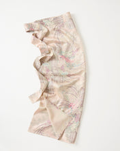 画像をギャラリービューアに読み込む, 地割れ地紋に花絵模様銀彩・金彩【シュッケニ・91㎝丈】
