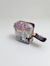 画像をギャラリービューアに読み込む, 流水地紋に雪輪模様草花尽くし【小】
