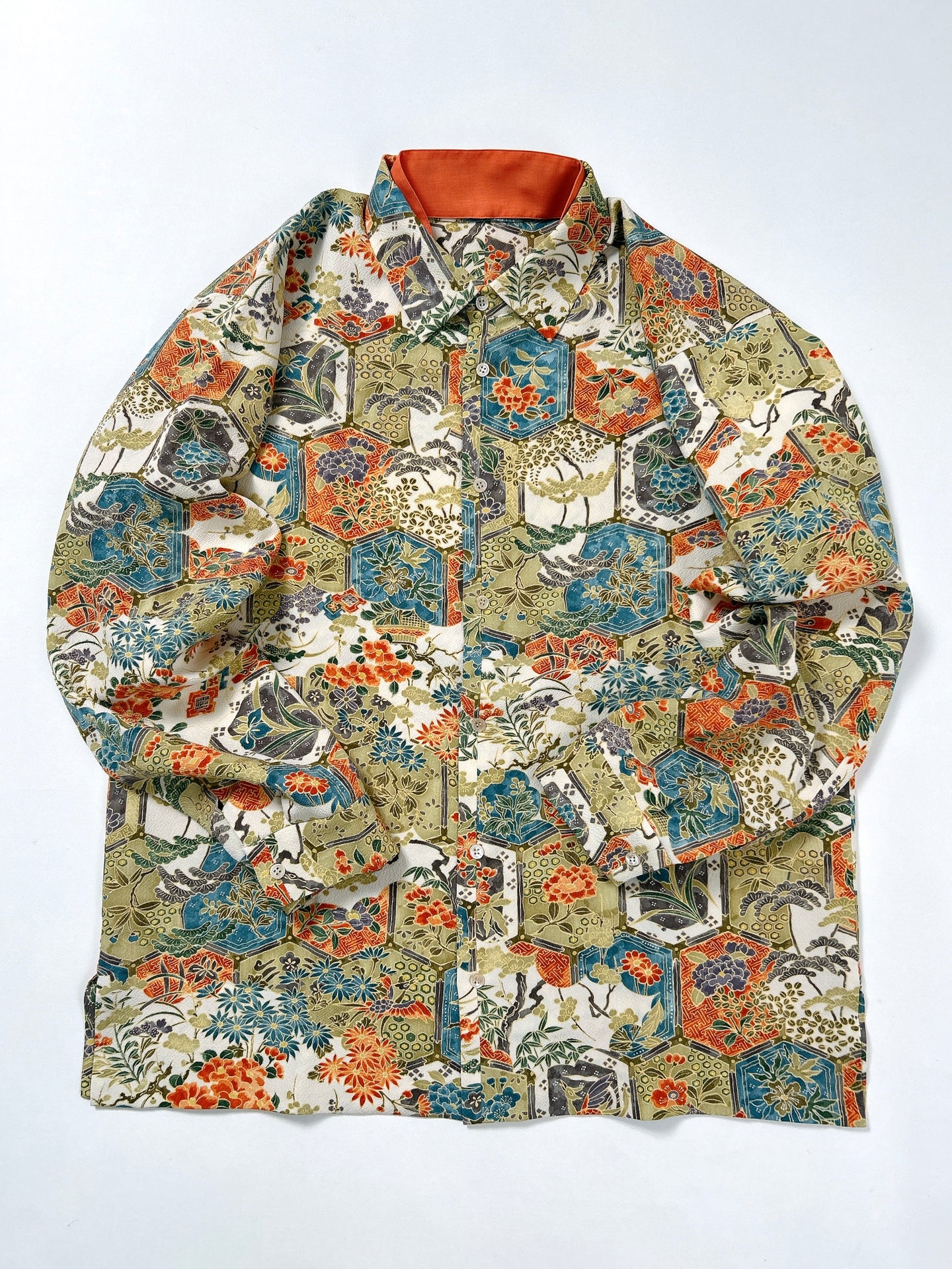 亀甲に壺花松絵暈し模様・手染め【L】