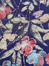 画像をギャラリービューアに読み込む, ろうけつ染草花模様【ブラウス】
