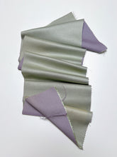 画像をギャラリービューアに読み込む, 刺繍・暈し絣織り・柳鼠×藤色両面無地【六つ釦】【限定】
