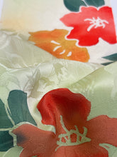 画像をギャラリービューアに読み込む, 地紋起こし手染め花模様【ブラウス】
