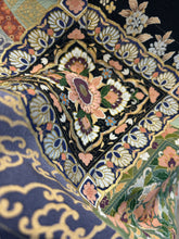 画像をギャラリービューアに読み込む, 更紗刺繍・金彩絵尽くし暈し染め【黒留袖
