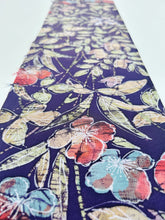 画像をギャラリービューアに読み込む, ろうけつ染草花模様【ブラウス】
