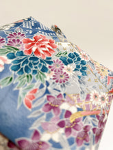 画像をギャラリービューアに読み込む, 雲絵に四季の草花尽くし模様【大】
