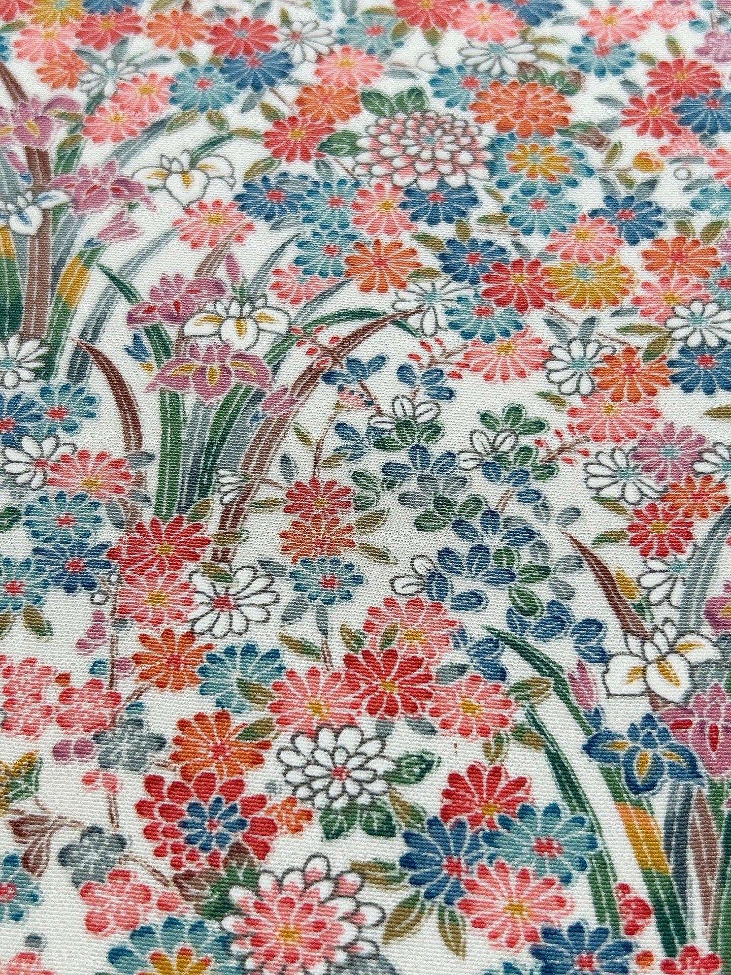 菖蒲に四季の草花模様【スリットワンピース】