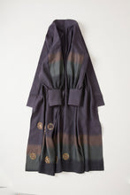 画像をギャラリービューアに読み込む, 刺繍・暈し絣織り・七宝の織り出し模様色無地【六つ釦】【限定】
