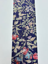 画像をギャラリービューアに読み込む, ろうけつ染草花模様【ブラウス】
