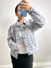 画像をギャラリービューアに読み込む, 縞唐花模様紬【ケニジャン】
