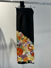 画像をギャラリービューアに読み込む, 大花尽くし模様【黒留袖】
