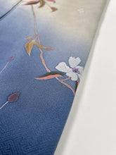 画像をギャラリービューアに読み込む, 【予約品】華紗綾型地紋に手描き絵模様
