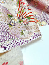 画像をギャラリービューアに読み込む, 変わり波地紋に花扇金彩縁【ブラウス】
