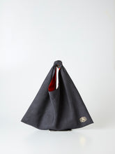 画像をギャラリービューアに読み込む, 炭黒色【ケニあずま中】
