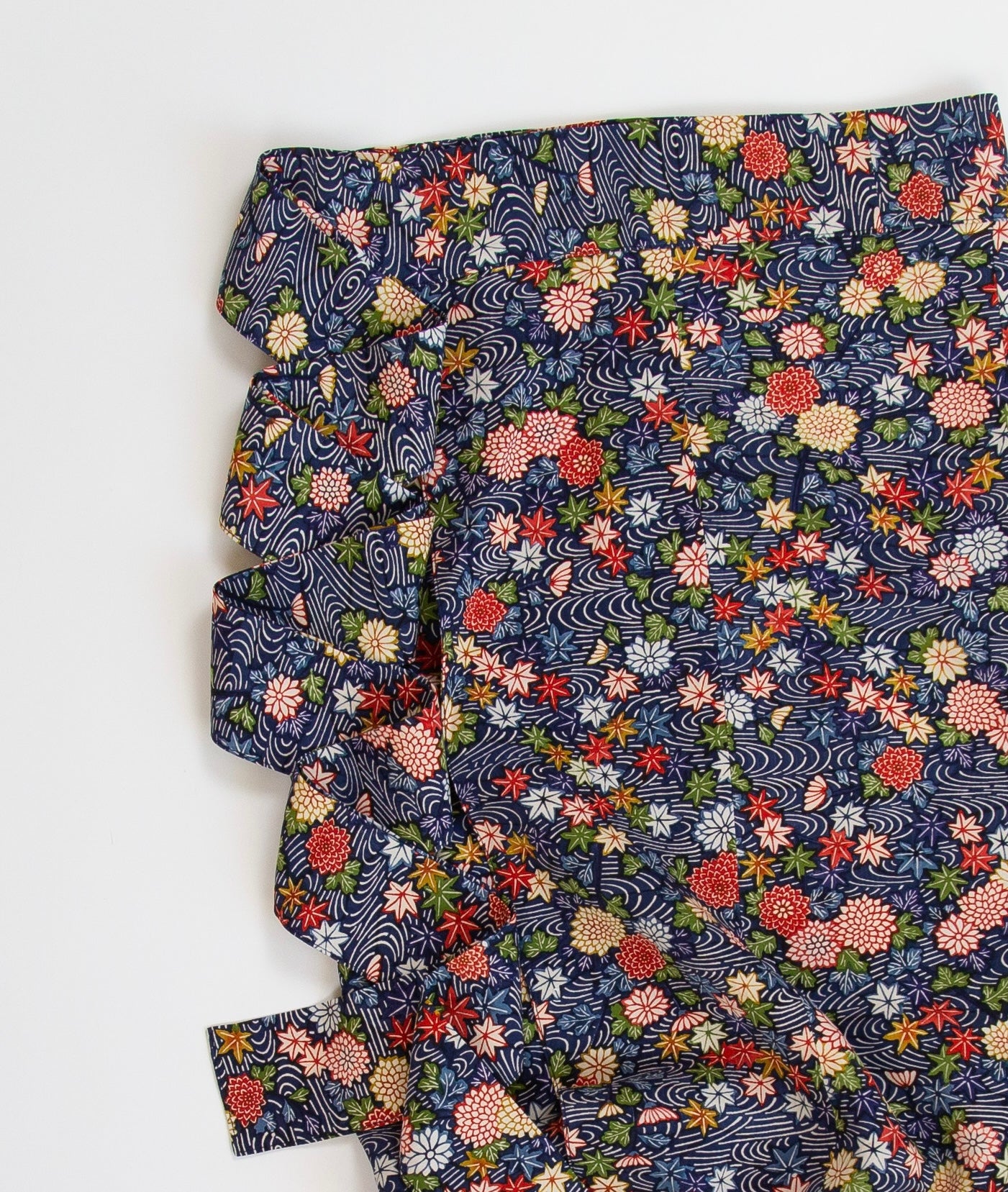 大島紬小紋風景模様ヱ霞家菊楓流水 着物055a d