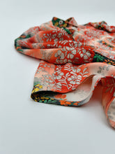 画像をギャラリービューアに読み込む, 暈し抽象藤絵模様
