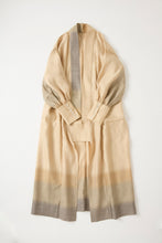 画像をギャラリービューアに読み込む, 刺繍・暈し絣織り・花菱織り出し模様色無地【六つ釦】【限定】
