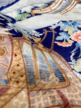 画像をギャラリービューアに読み込む, 紗綾型地紋に絞り模様・御所車友禅染【ギャザートート】 ②
